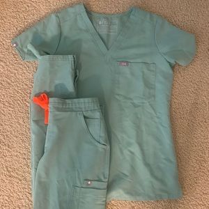 FIGs scrubs set Jade XXS